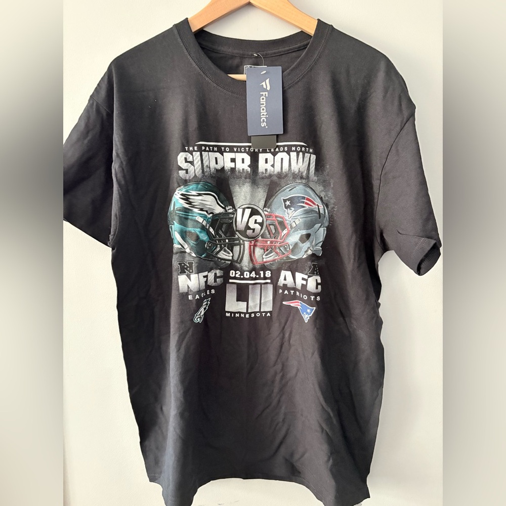 Pro Line NFL Super Bowl LII Philadelphia Eagles vs New England Patriots Tee